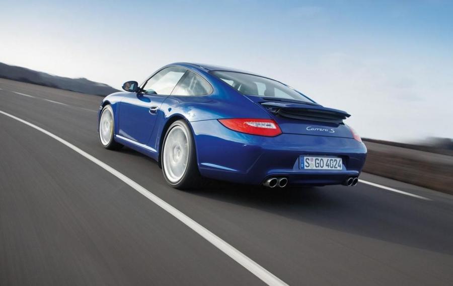  Porsche 911 2008 года  (фото 28 из 40)